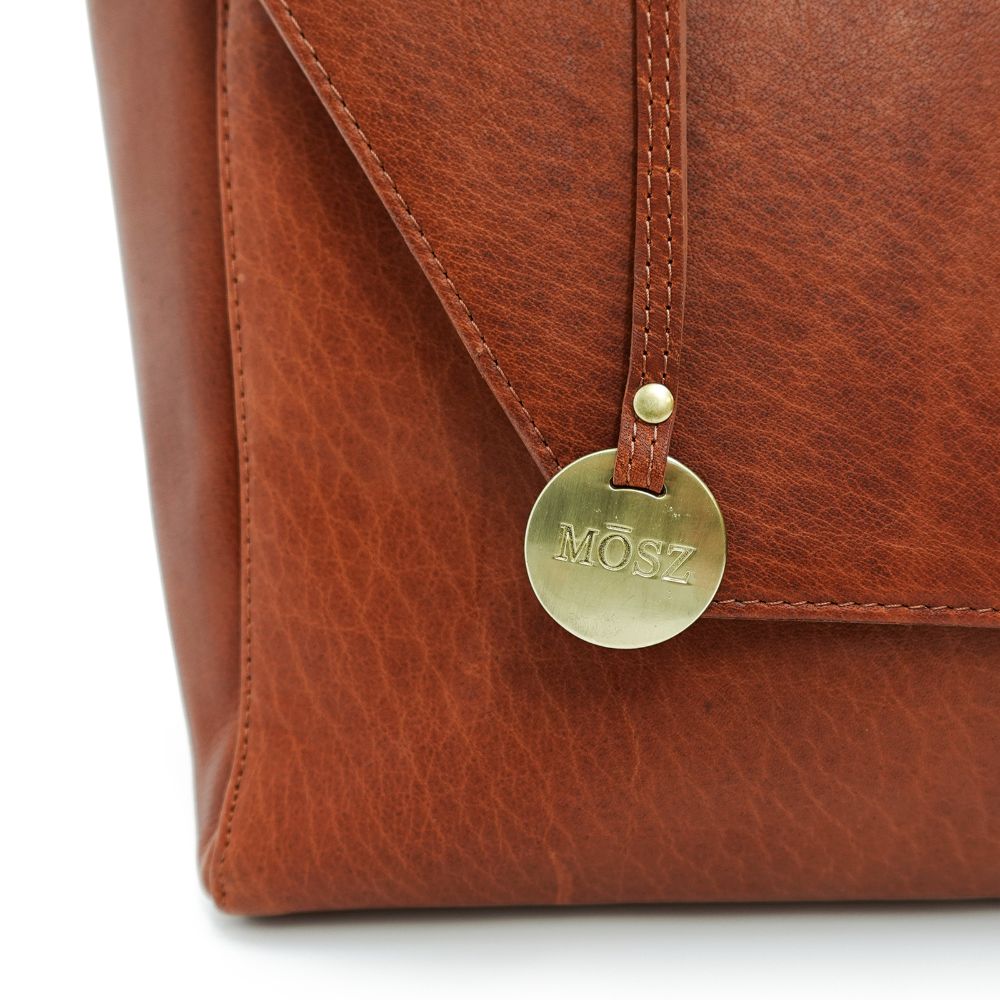 dames laptoptas leer 15,6 inch cognac  logo