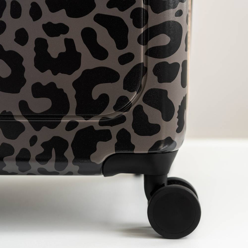 Ruime zwarte koffer met panterprint en vier wielen – 76 cm, MŌSZ Lauren