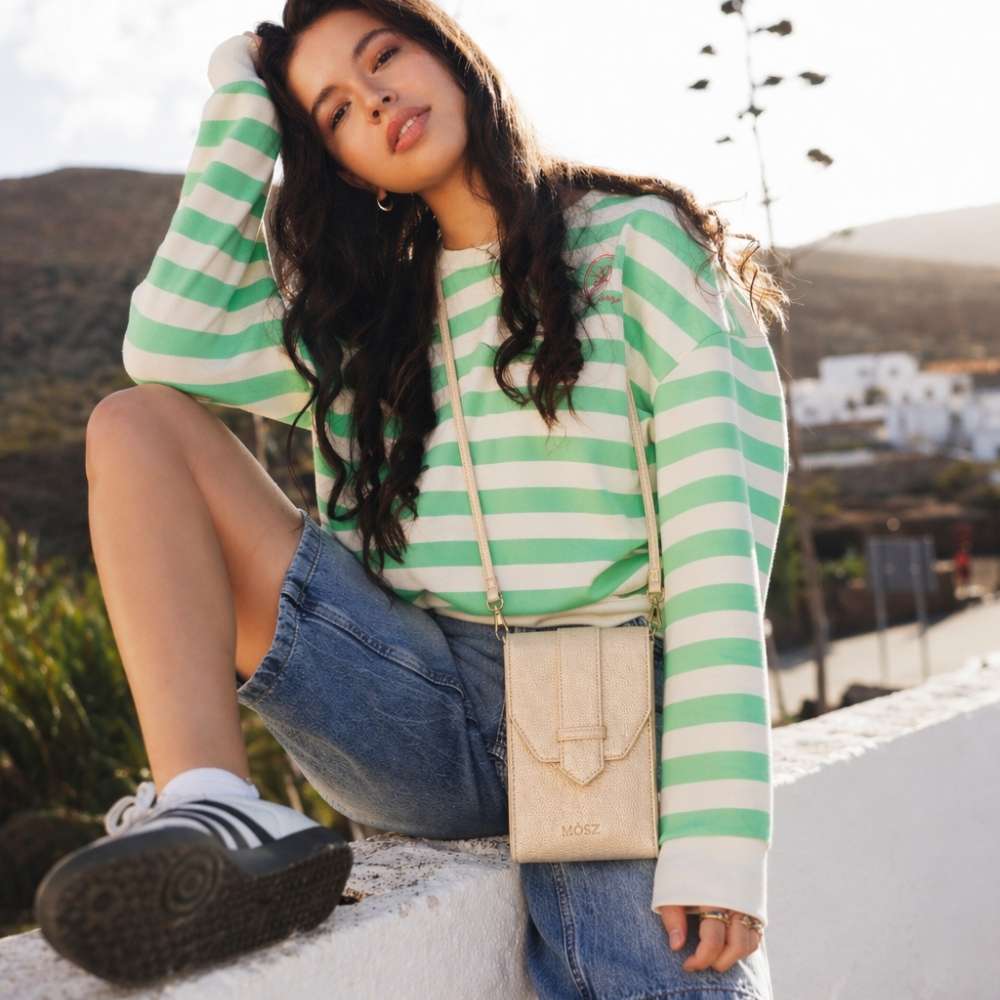 Zand metallic portemonnee telefoontasje dames binnenzijde sfeerbeeld