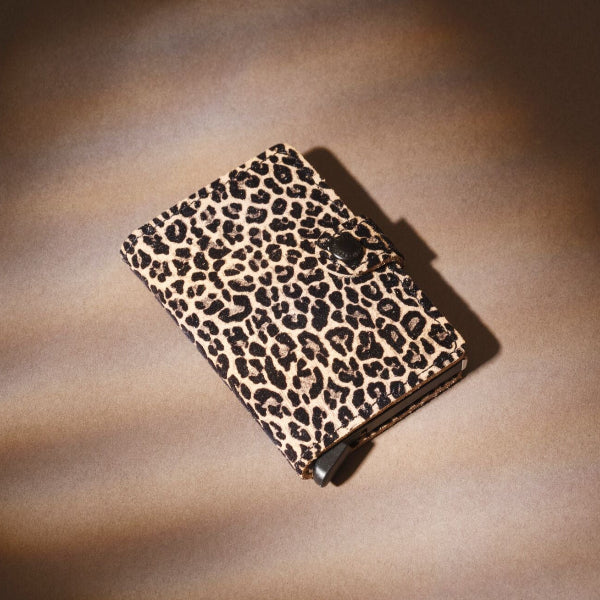 SECRID Miniwallet Leo Beige – Pasjeshouder dames met schaduw