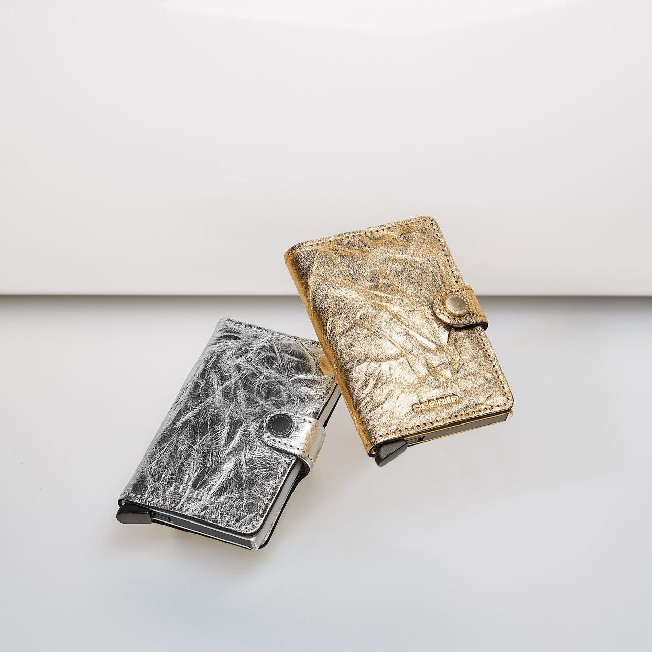SECRID Miniwallet Zilver | Pasjeshouder damesen goud