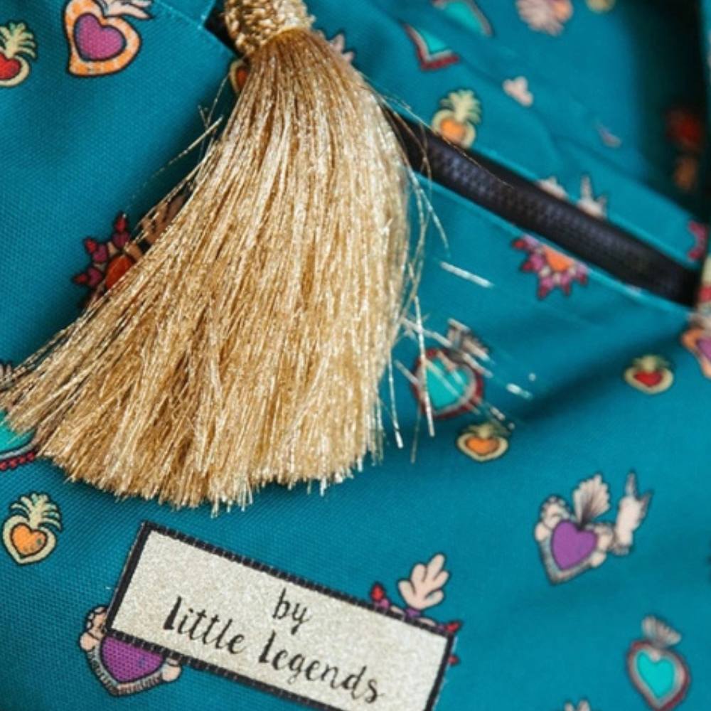 Detail van Marokkaanse tassel aan strandtas Milagros Heart – Little Legends