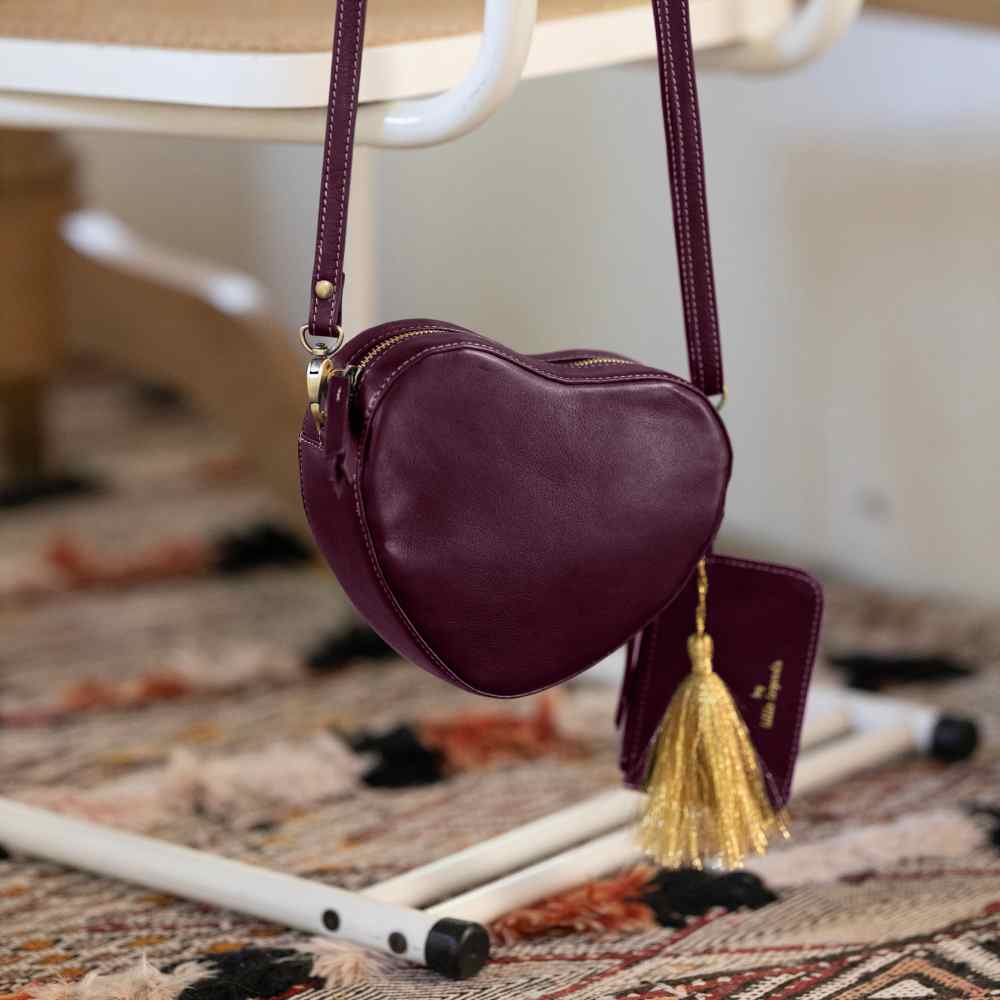  leren hartvormige tas in burgundy sfeer