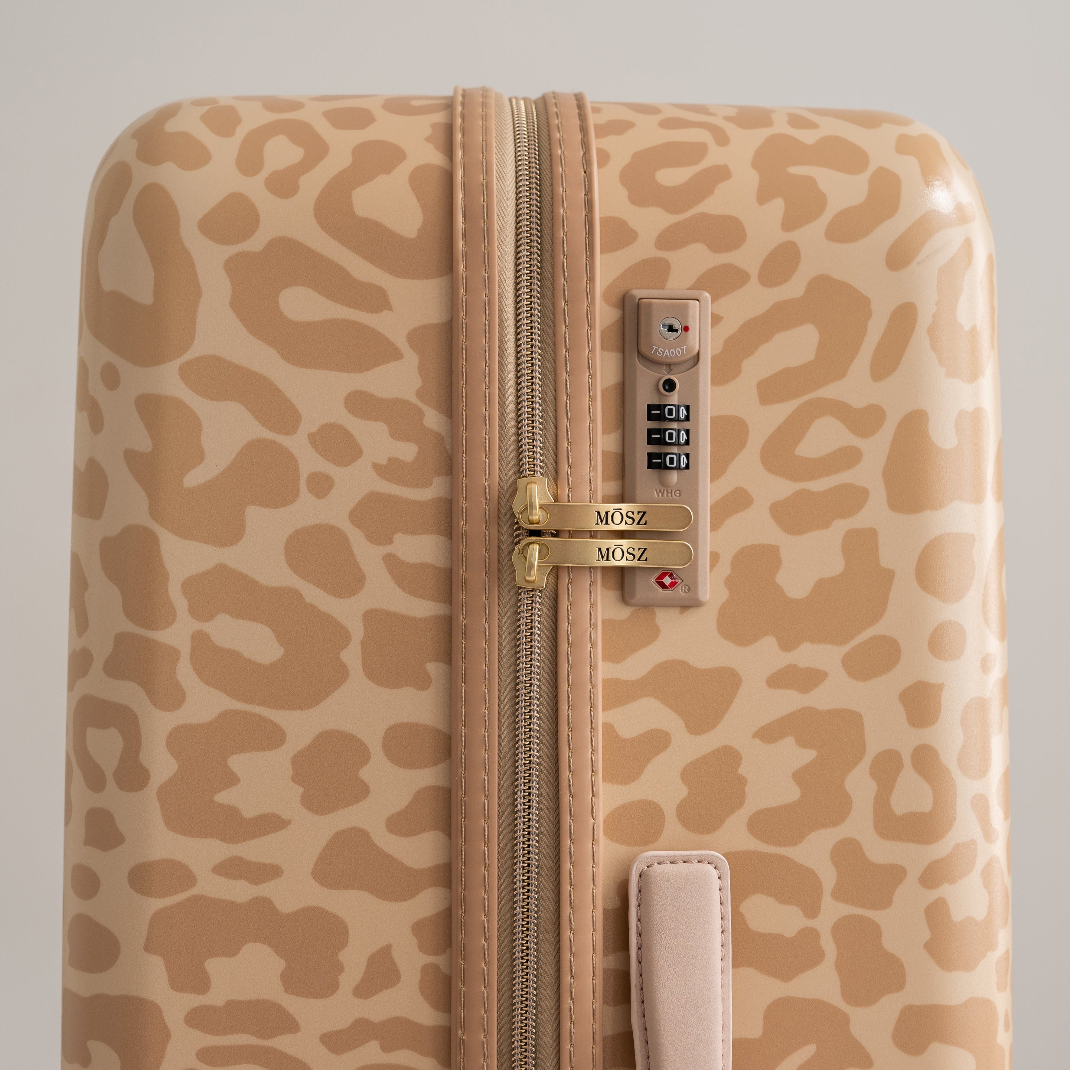 beige panterprint koffer 95 liter tsa slot